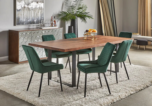 DININGROOM